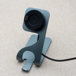Universal Charging Cable Dock (Dark Gray)