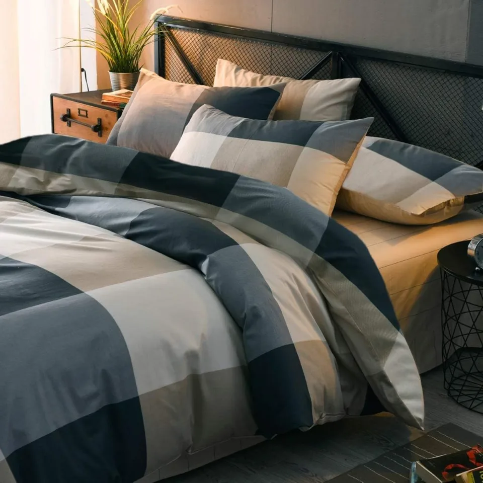 Queen Size Fluffy Plaid Comforter Set