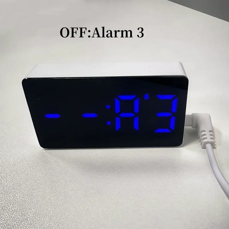 7*4cm Digital Alarm Clock TEMP Date 3 Alarms Power-off Memory Table Clock USB Powered Always On 12/24H Night Mode LED Clock