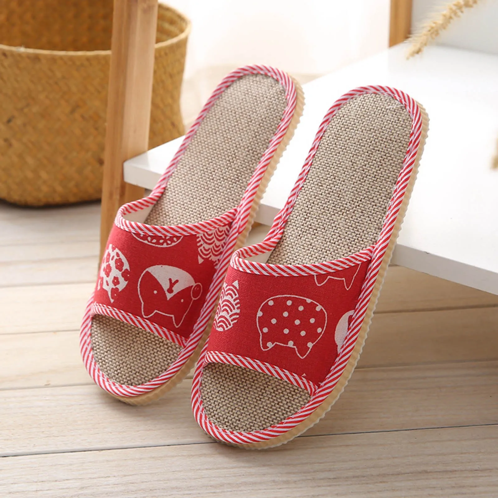 

2023 Cool in Summer Chinese Style Bamboo Rattan Straw Mats Linen Slippers for Men and Women Indoor Slip-Proof Sandals Home Shoes