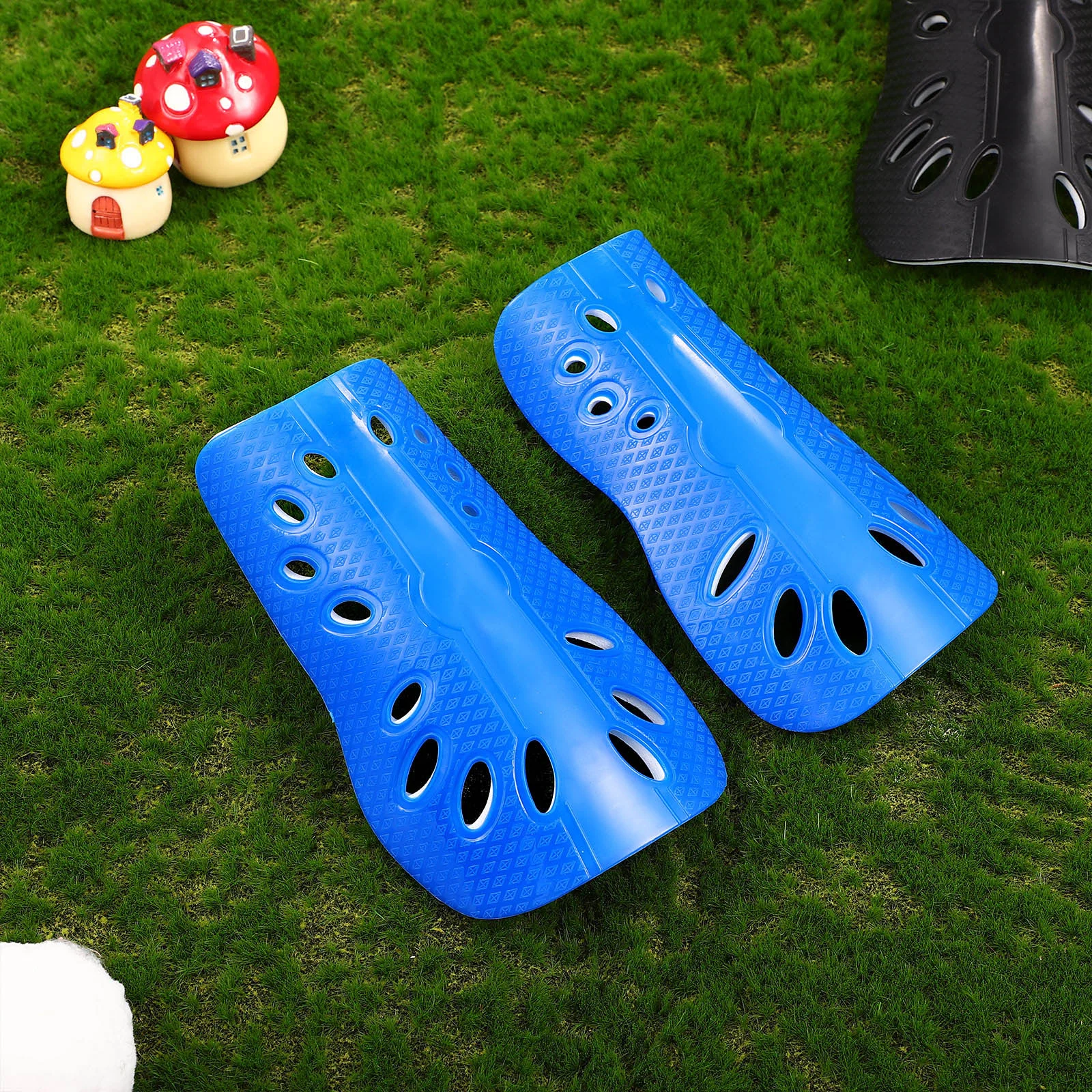 

Football Protective Gears Children Shin Braces Football Sports Shin Guards Breathable Kids Shin Guards Protective Gears