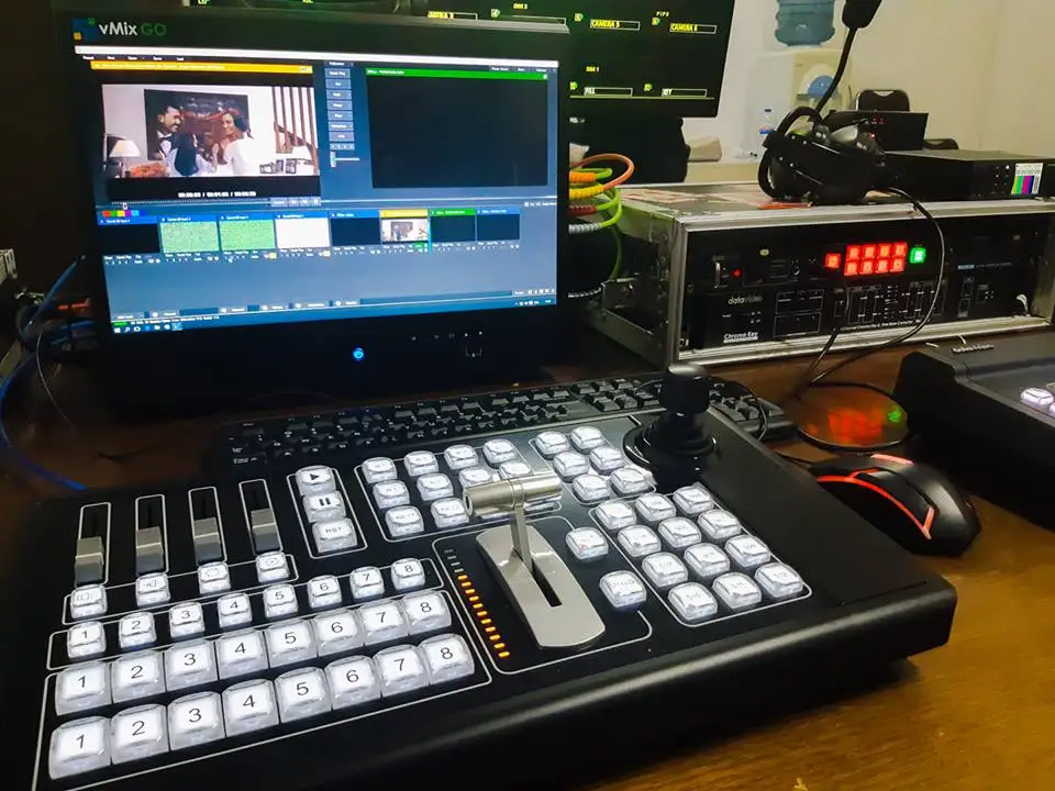 MIDI Vmix Controller USB Vmix Console VISCA Pelco PTZ Camera Joystick Controller RS232 RS422 RS485 USB plug and play