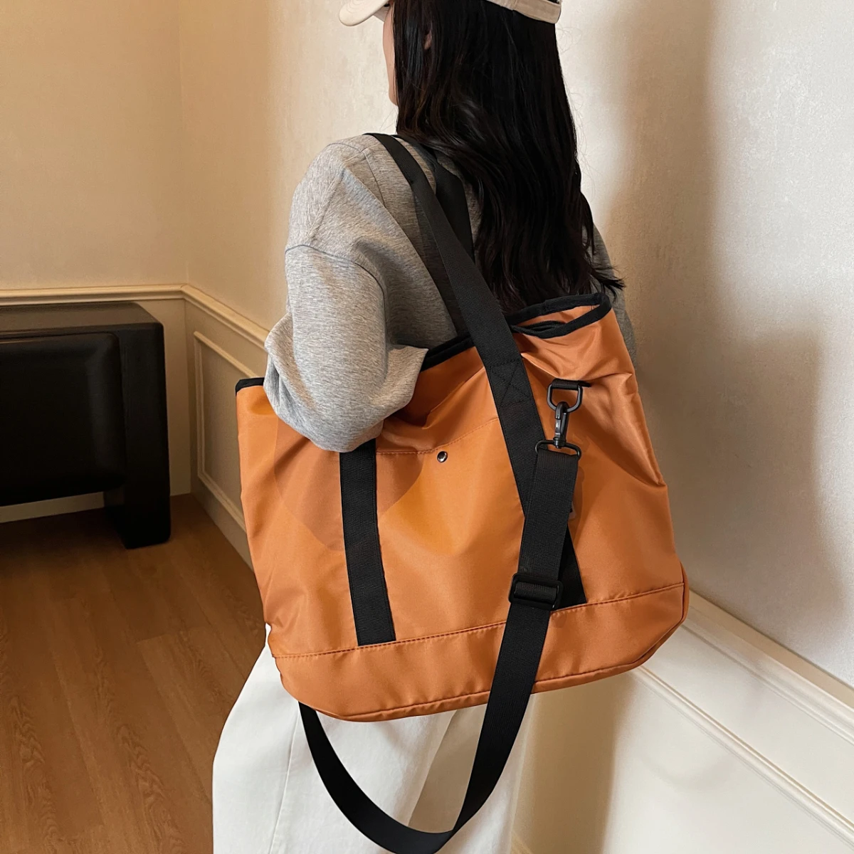 Tote Bag Large Capacity Women's Commuter College Student Class Shoulder Bag 2025 New Style High-End Lightweight Canvas Bag Travel Luggage Bag