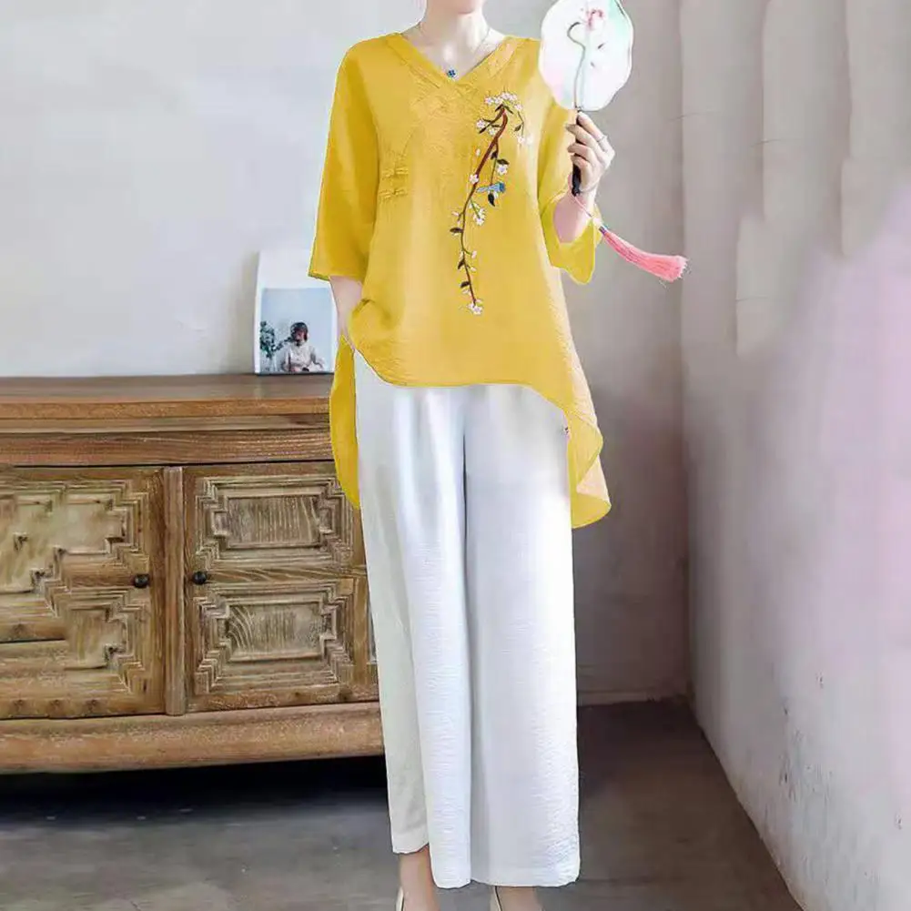 Women Ninth Pants Set Floral Embroidery Women's Top Pants Set with V Neck Wide Leg Ninth Pants Casual Summer Outfit for Spring