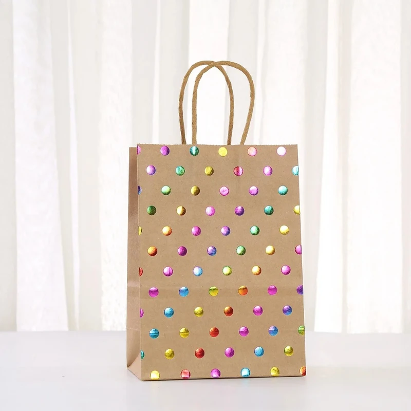 6/12 Stück Regenbogen-Folien-Geschenktüten aus Kraftpapier mit Griffen, Partytüten für Geburtstagsgeschenke, Süßigkeiten und kleine Geschenke – Detail 8
