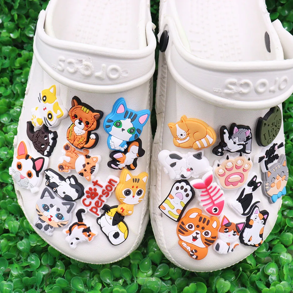 50pcs Mix Cat Fish Pets Shoes Accessories Boys Girls Garden Shoe Buckle  Decorations Fit Sandals Wristband Croc Jibz Charm Gift