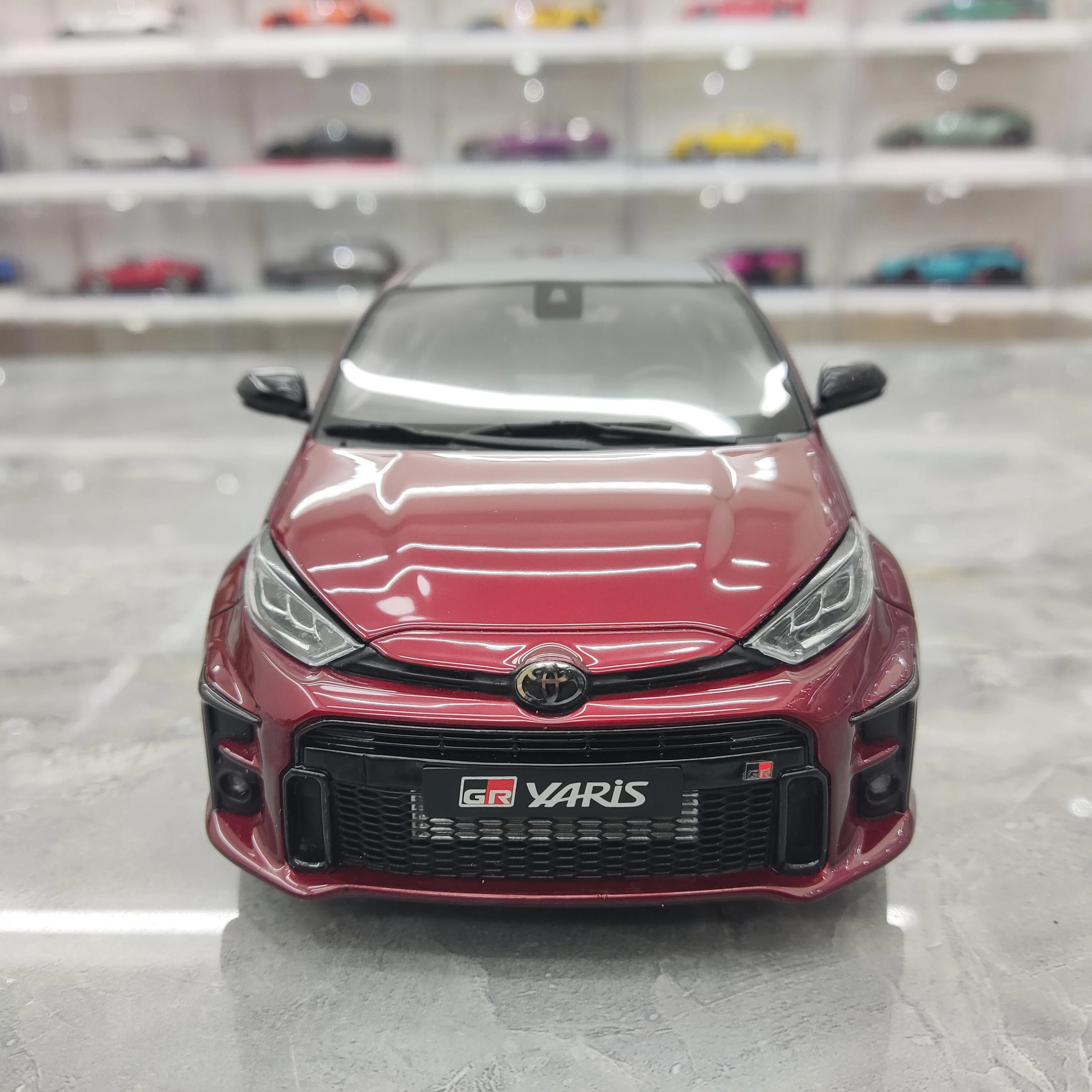 京商 トヨタ GR YARIS 1/18 京商 ミニカー | OttO mobile 1/18 トヨタ ヤリス GR (ホワイト