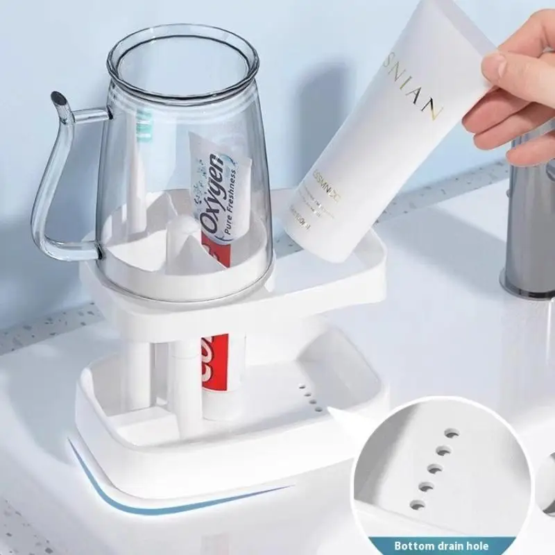 Set accessori bagno con bicchiere portaspazzolini e risciacquo_voghion.com