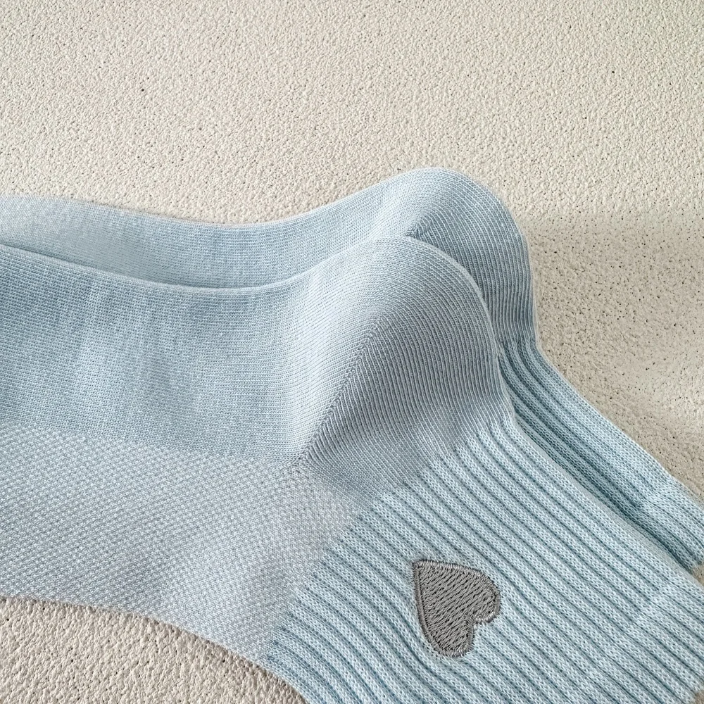 Weiß Frühling Sommer Dünne Atmungsaktive Mesh Herz Stickerei Einfarbig Mitte Rohr Socken Weiche Sport Baumwolle Sokken – Detail 35