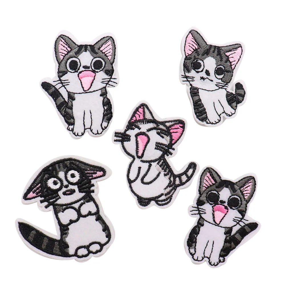 1pcs Kawaii Animals Cats Patch Iron On Embroidered For Clothing Cartoon