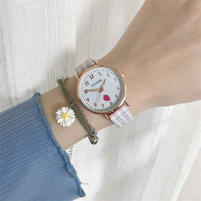 

Simple Quartz Strawberry Dial Watch for Ladies Fashion Stainless Steel Dial Casual Bracelet Watch Fabric Wrist Watch for Women