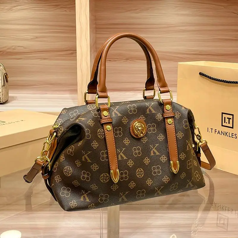 حقيبة يد نسائية فاخرة وخفيفة الوزن لعام 2025، بتصم...