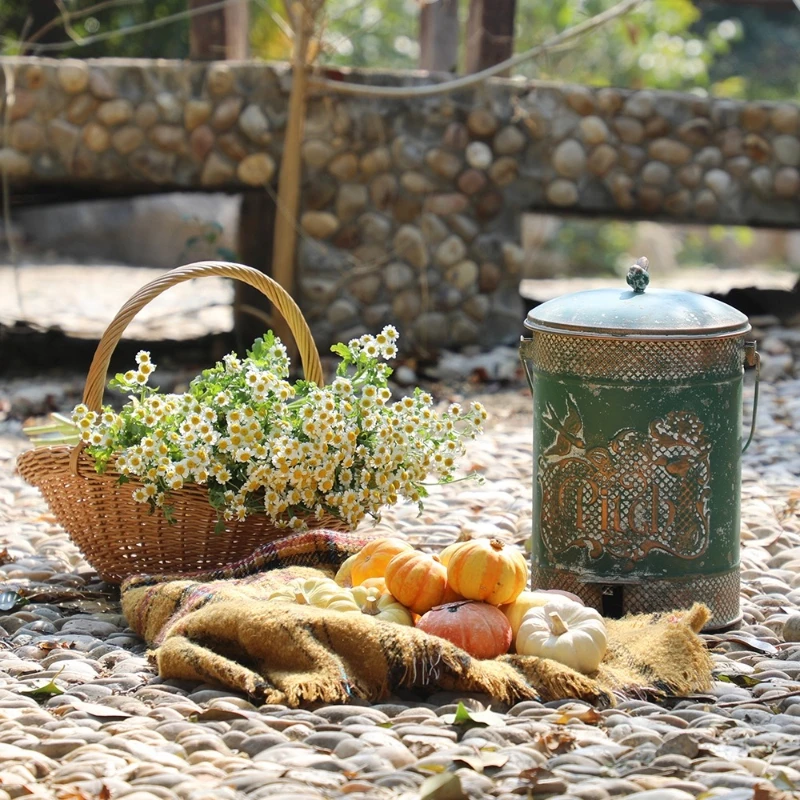 Vintage Cast Iron Garden Trash Can Retro Pedal Style Large Capacity Outdoor Garbage Bin Lid Silent Design Courtyard Patio Yard