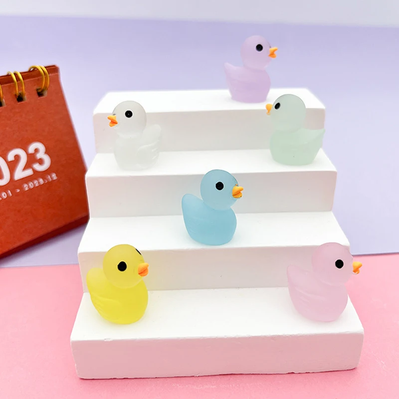 5Pcs Cute Mini Luminous Duck Ornaments Glow In Dark Toy Cartoon Resin Car Home Decoration