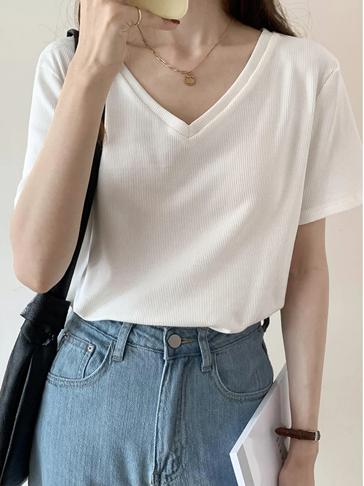 

AOSSVIAO Basic Cotton T Shirt Women 2023 Summer New Loose Solid Tees Casual Loose Tshirt V Neck Female Soft Tops