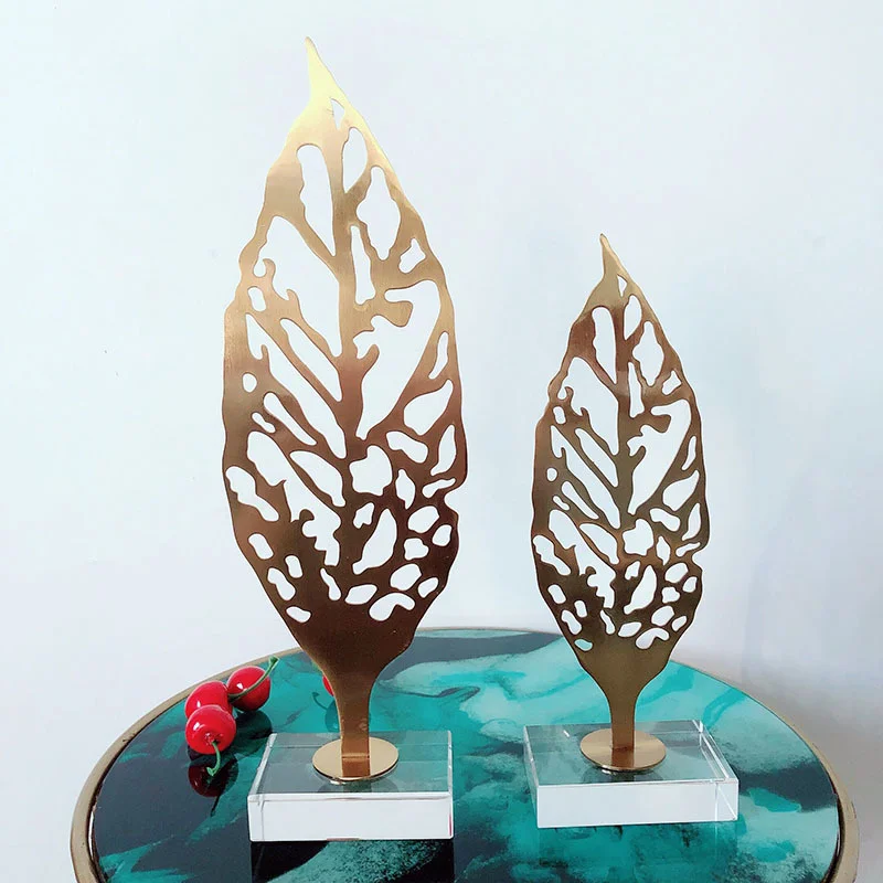 

European style simple light luxury post-modern plating creative leaves plus white marble ornaments
