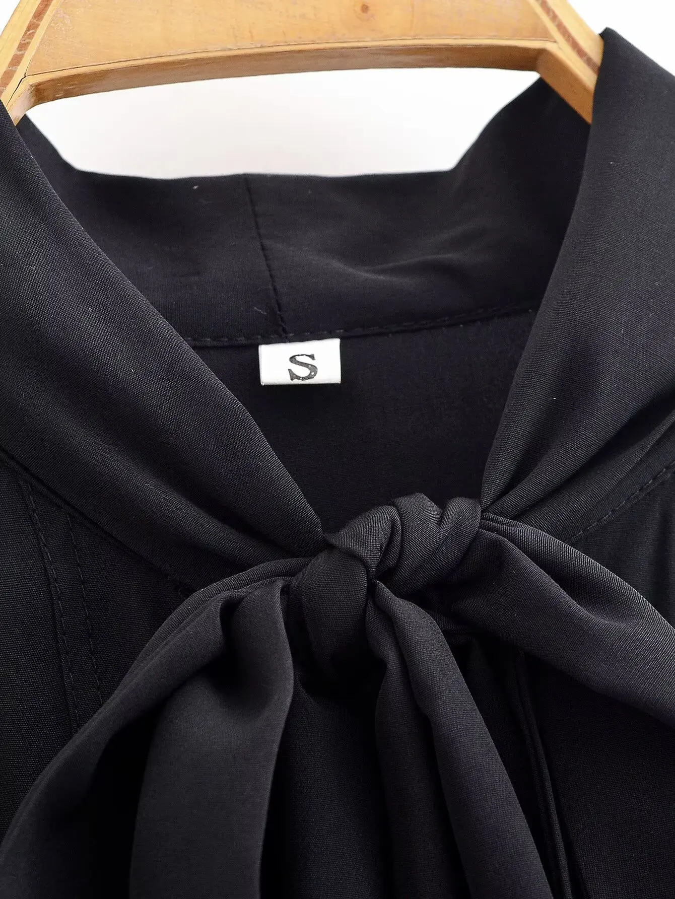 Women's Solid Black Elegant Simple Blouses Female Spring Autumn Fashion Casual Lace-Up Bow Tops Lady OL Temperament Draped Shirt