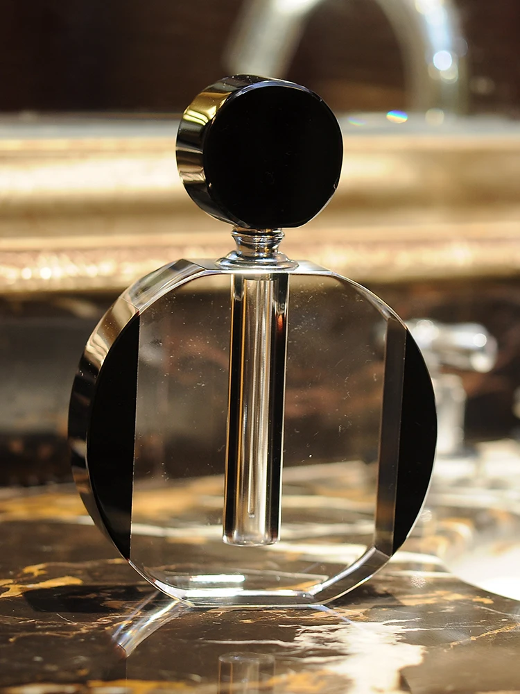 European Clear Black K9 Crystal Empty Perfume Bottle Oblate Shape Small Large For Home Tabletop Decoration Women Men Gifts 5