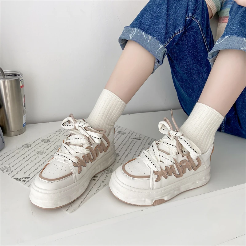 2023 Fashion Casual Shoes Archlight 2.0 Platform Womens Sneaker Lafite  Hollow Lace Thick Sole Elevated Trainers Sneakers From Beifangxiansheng,  $150.26