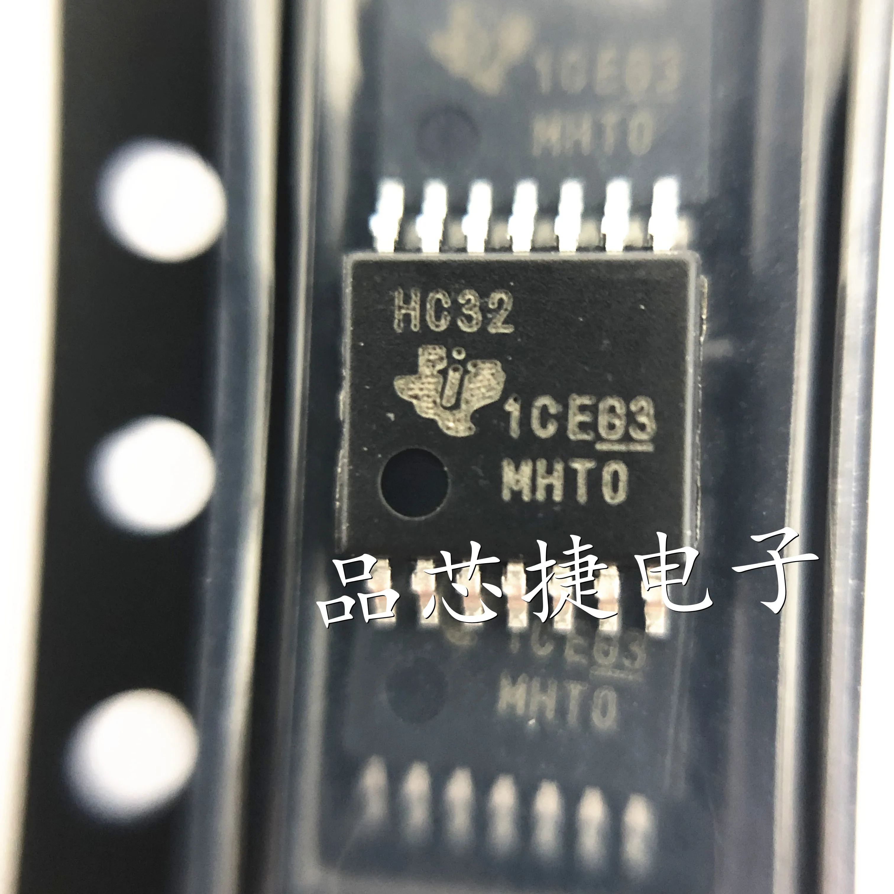 

30 шт./лот SN74HC32PWR Marking HC32 TSSOP-14 4-Ch, 2-вход, от 2-V до 6-V или Gates