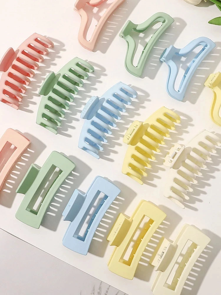 

New Korean Women Girls Colorful Plastic Large Hair Claws Hair Clips Summer Matte Hairpin Crab Barrette Fashion Hair Accessories