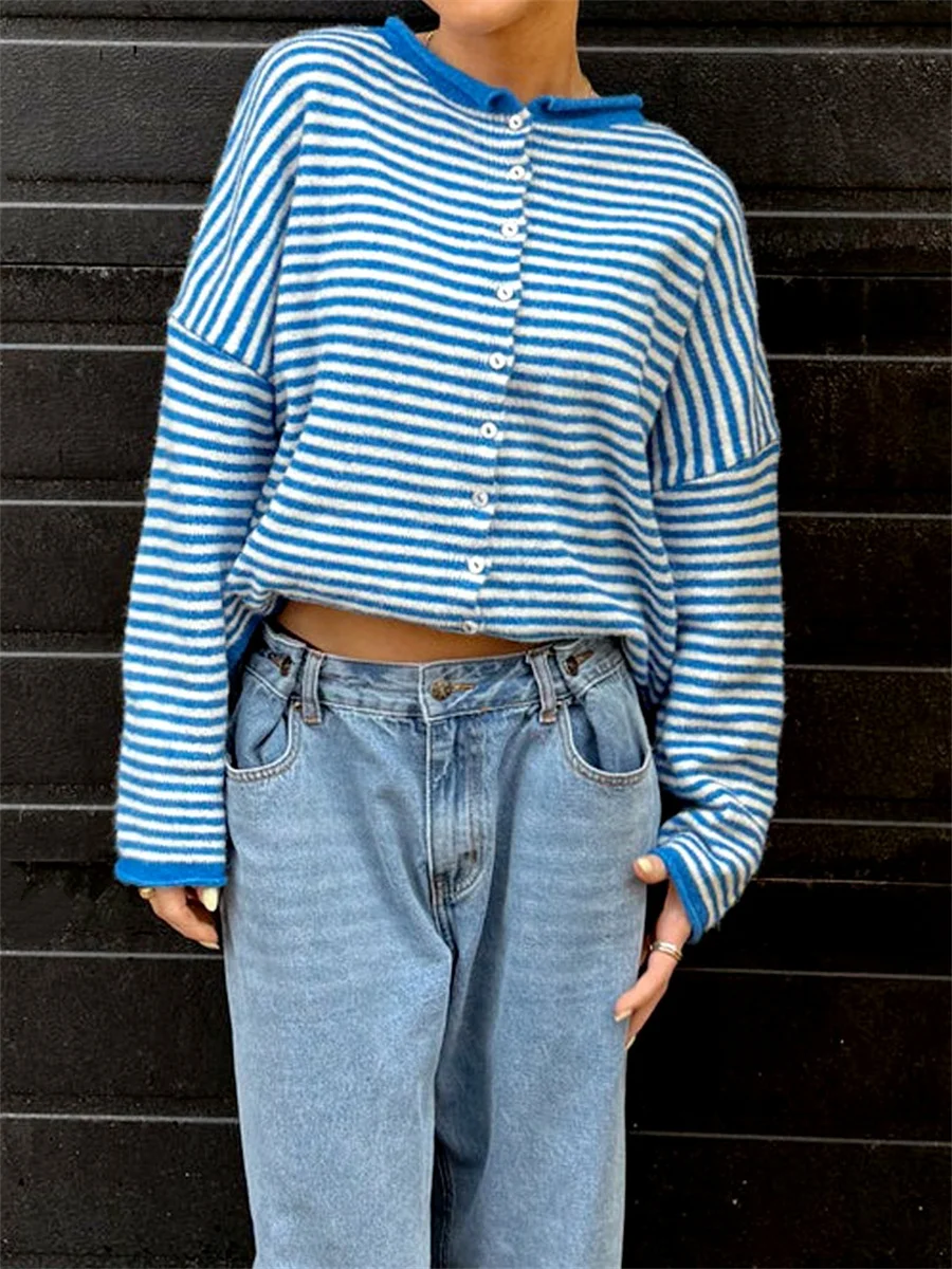 รูปสินค้า เสื้อคาร์ดิแกนแขนยาวลายทาง ใส่สบายสไตล์วินเทจ