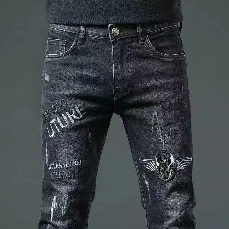 thumbnail image 1 of Pantalones con estampado para hombre, pantalones vaqueros ajustados, pantalones vaqueros ajustados con estampado gráfico, ajustados, de algodón elástico, estilo gótico, para primavera y otoño, 1 of 5