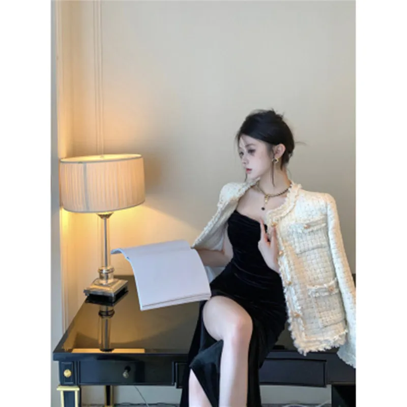 Autumn New French temperament Small Fragrance Short Coat Women's Long sleeve O- neck  Fashion  Elegant Chic Outwear Coat Casacos