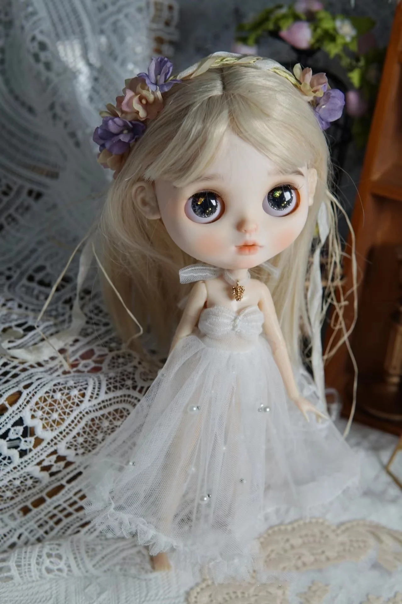 

BJD Blythe Clothes Beaded dresses floral headdresses 1/6 30cm Dolls (Fit Pullip,Ob24,、Licca,)
