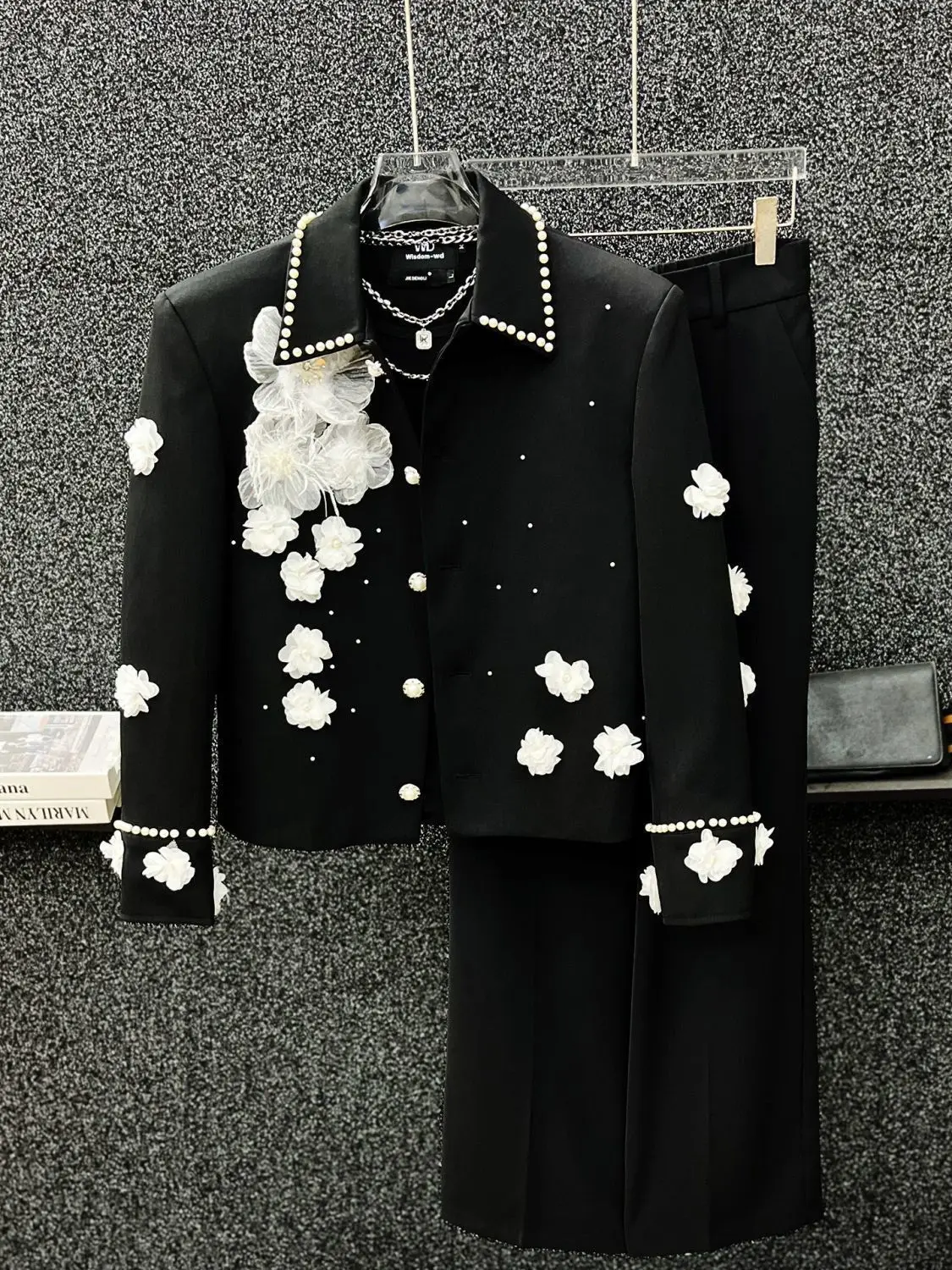 Veste à revers avec des Appliques de fleurs pour homme