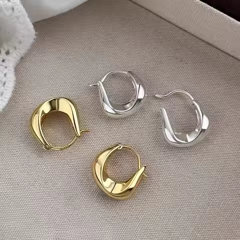 Classic Gold Versatile Round Circle Ear Hoop Earrings - Polished Gold Ear Hoop Earrings for Everyday Style