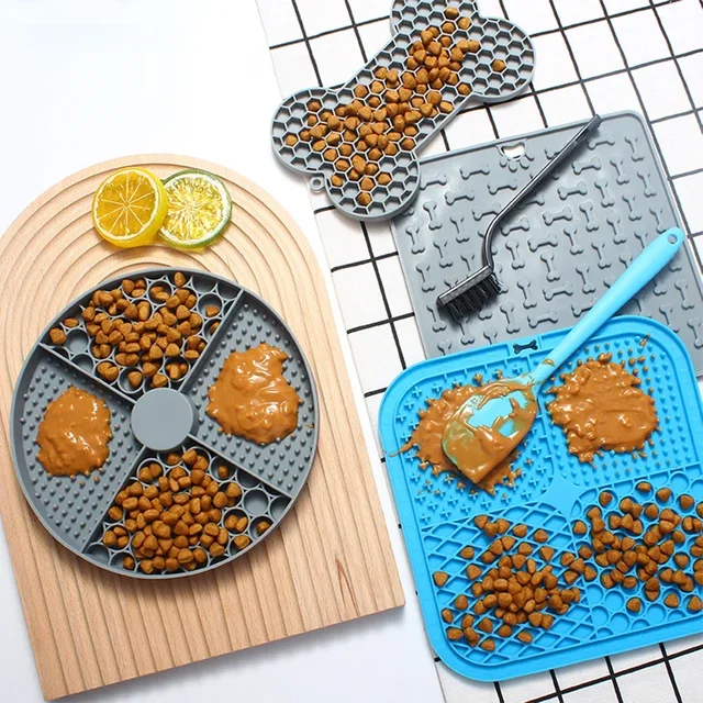 Pet Supplies Silicone Pet Licking Mat Cat Anti-choking with Slow Food Bowl Puppy Bath Distracted Licking Plate Cutlery Dog Bowl 2