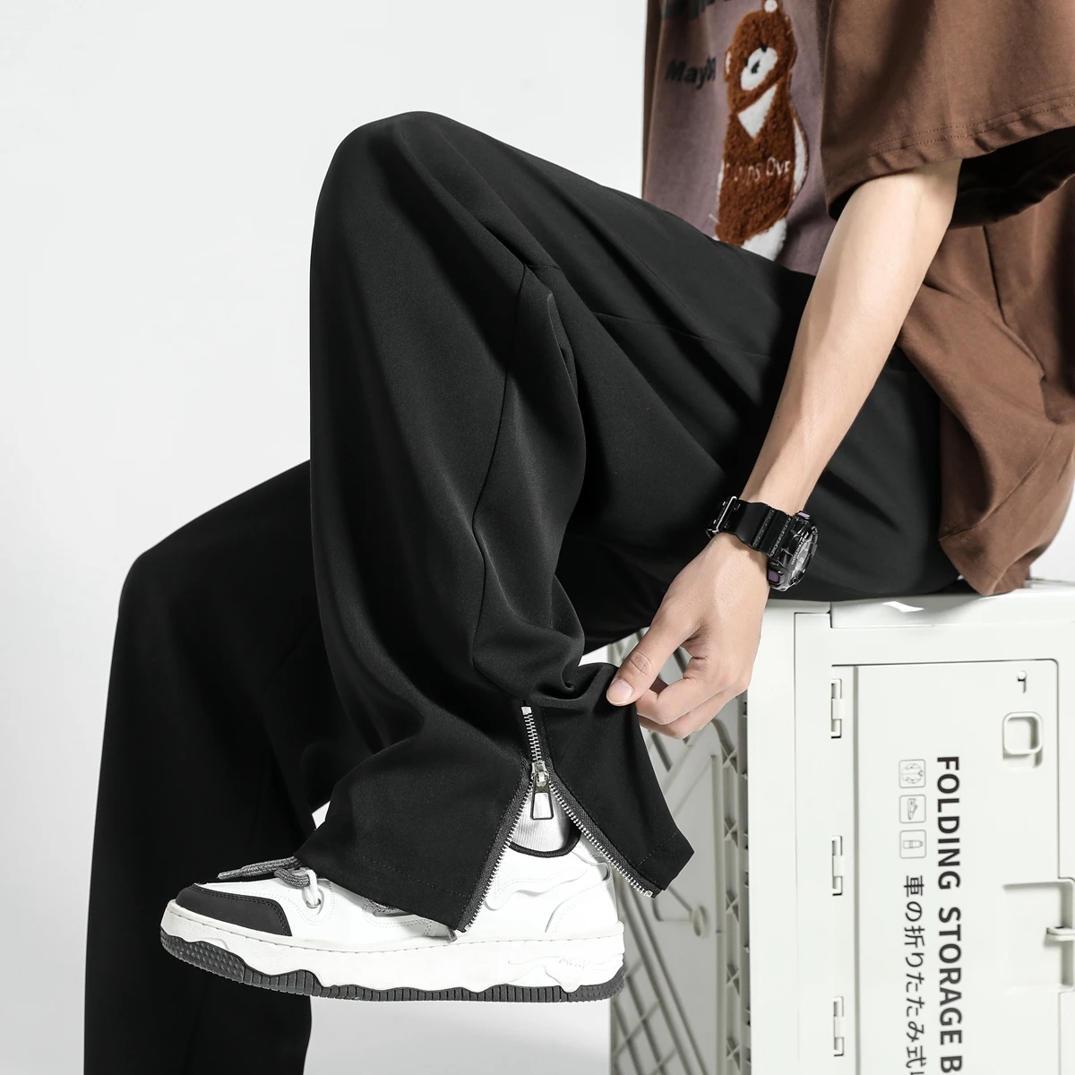 

2023 Mens Hip Hop Long Pants Loose Leg Zipper Ice Silk Trendy Sports Sweatpants Full Length Drape Sense Casual Wide Leg Pants