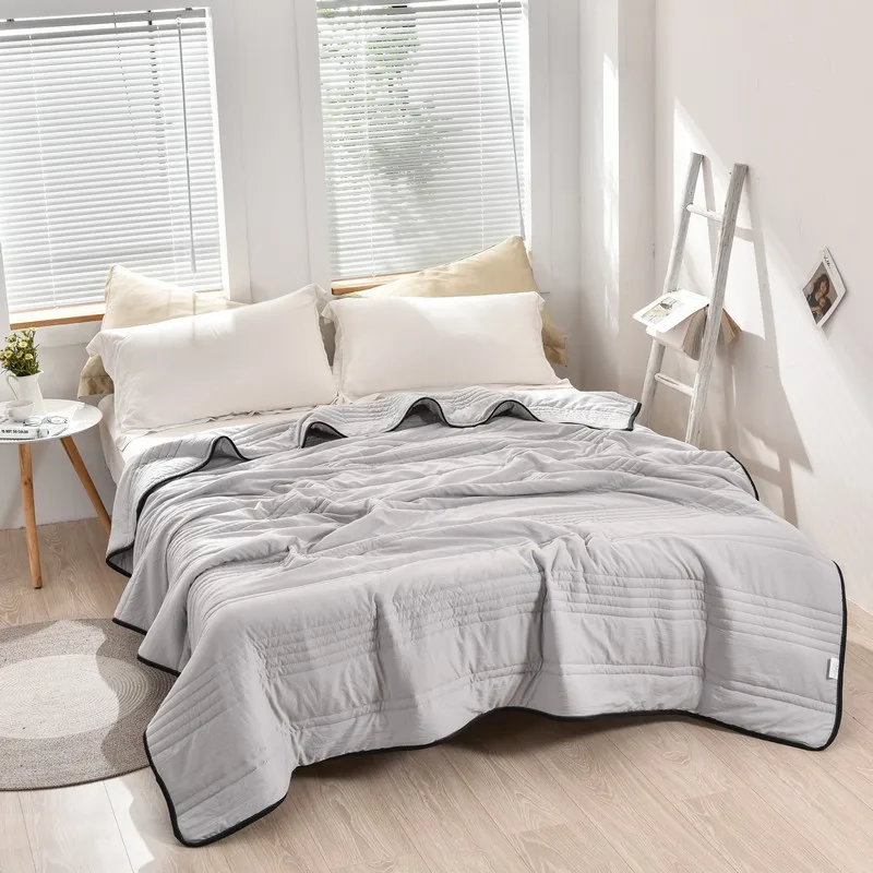 

Solid Color Air Conditioning Comforter Summer Thin Blanket High Quality Lightweight Queen Size/King Size Comforter Bedspreads