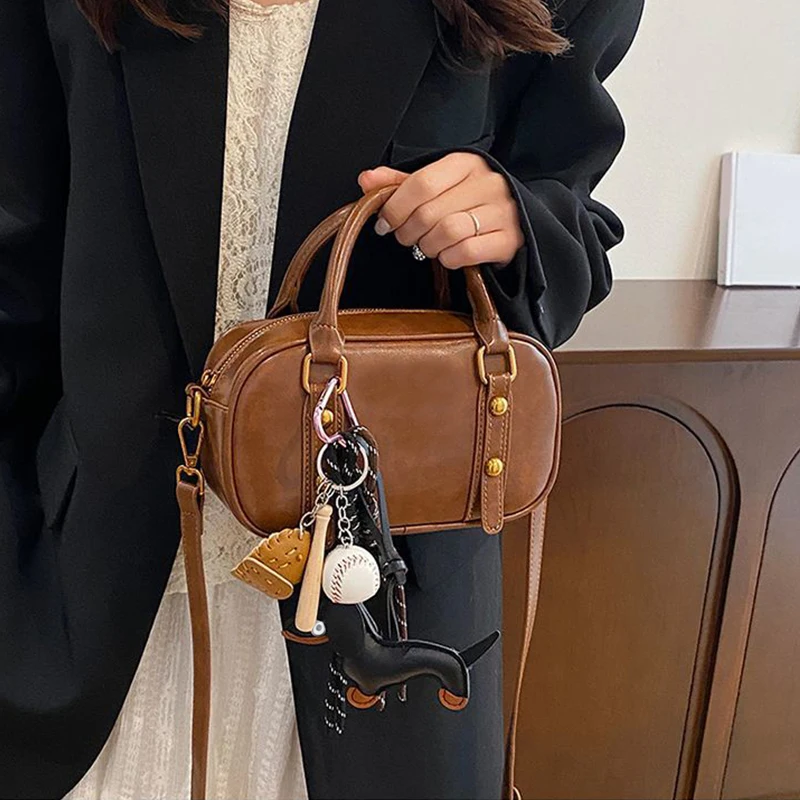 1PC Mens And Womens Pendants Vintage Brown Autumn And Winter Leather Sausage Dog  For Mobile Phone Bags Keychain