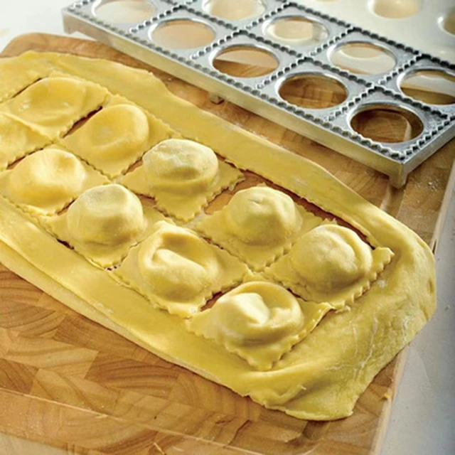 Ravioli Maker Display Prop