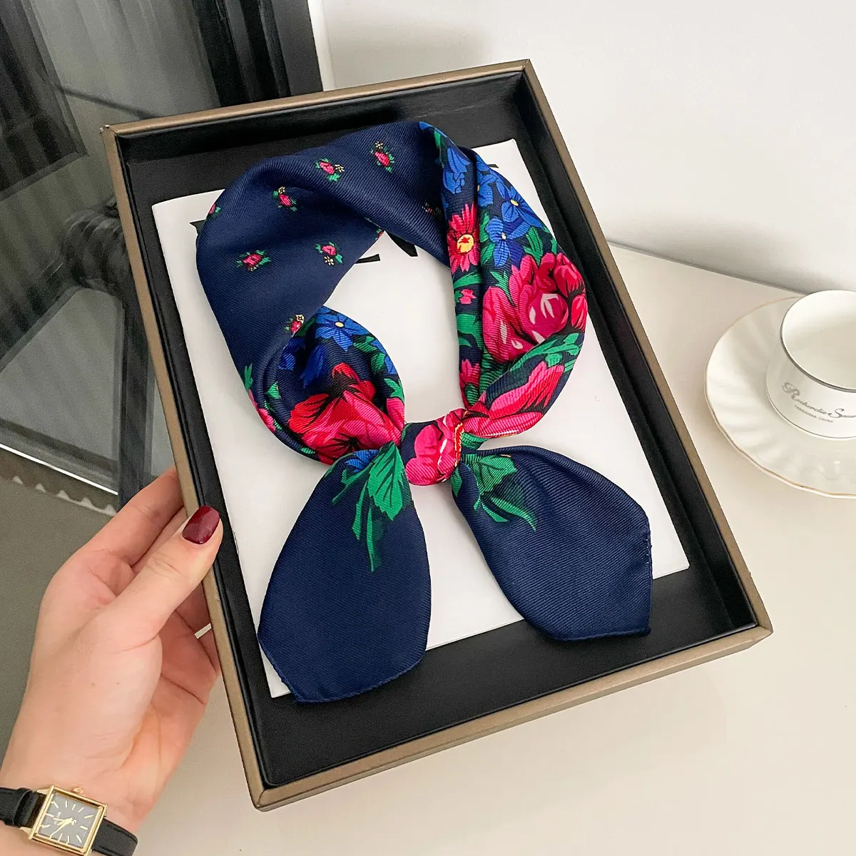 2025 Latest 70cm Cotton Floral Print Women Bandanas Square Scarf Girls Headband Accessories Handkerchief Neckerchief Hairscarf