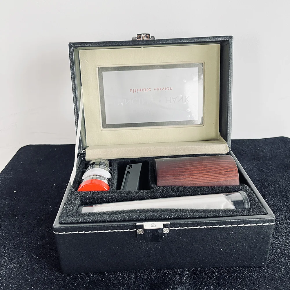 Trucco Magico Hanky Stregato - Fazzoletto Di Seta Che Si Muove - Illusione Per Maghi