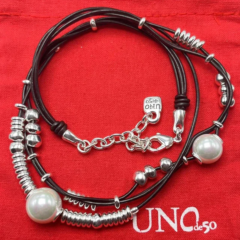 

2023 UNOde50 Selling High Quality Exquisite Leather Rope Necklace for Women's Romantic Jewelry Gift Bag in Europe and America