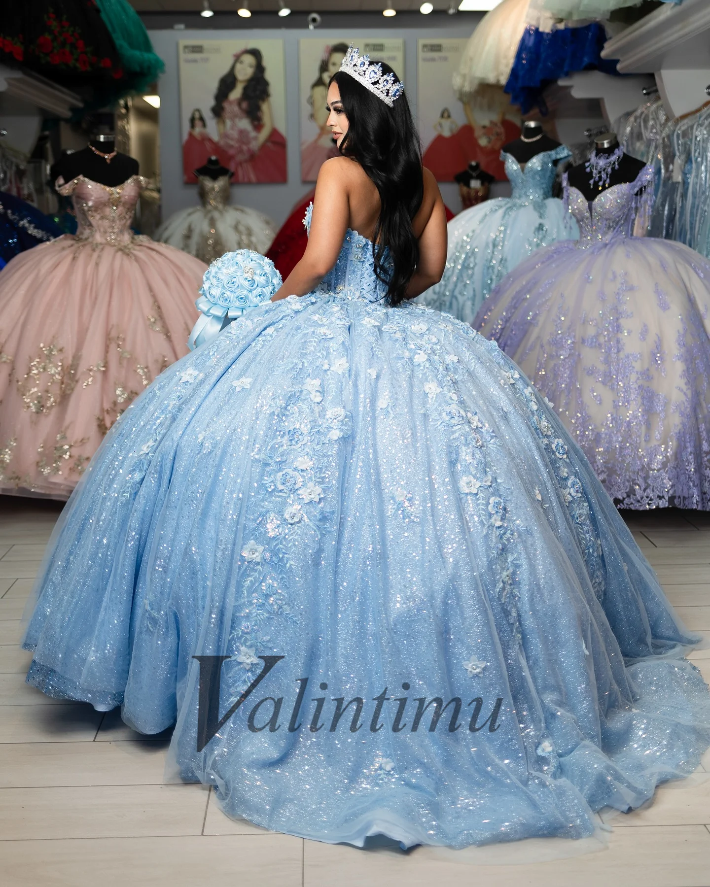 Valintimu Exquisite Ball Gown Quinceanera Dresses for Girl Sparkly Lace Appliques Sweetheart Robe Quinceanera Rouge Customized