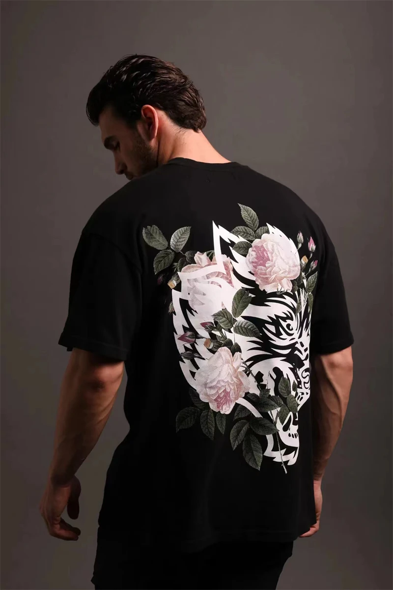 Rose Wolves estampa camisetas para homens e