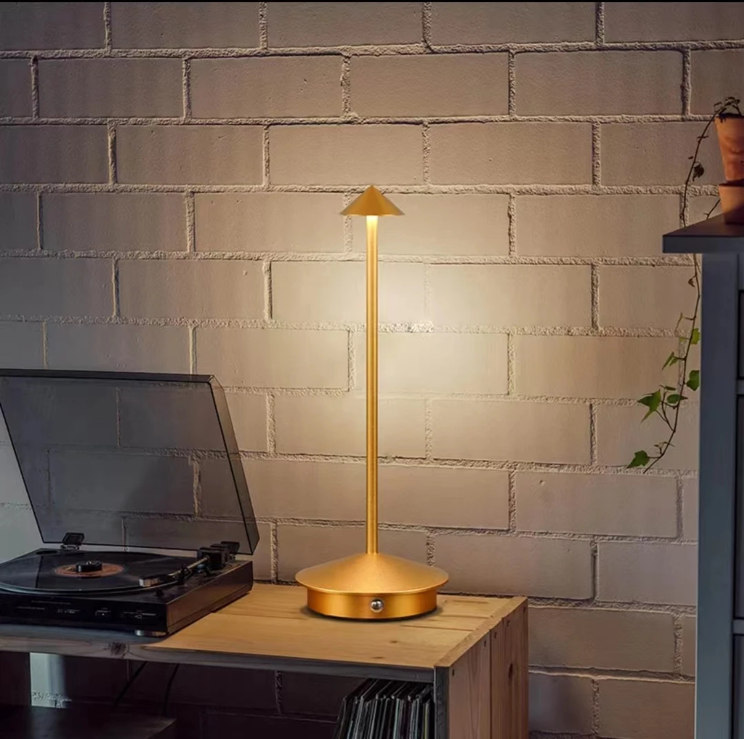 Creative Dining Touch Led Hotel Bar Coffee Pina Pro Lampada Da Tavolo Lampada Da Tavolo Ricaricabile Lampada Da Tavolo Decorativ