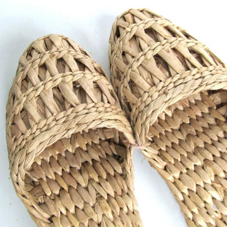 2022 Summer fashion unisex home shoes women's straw slippers new couple shoes handmade Chinese style comfortable sandals