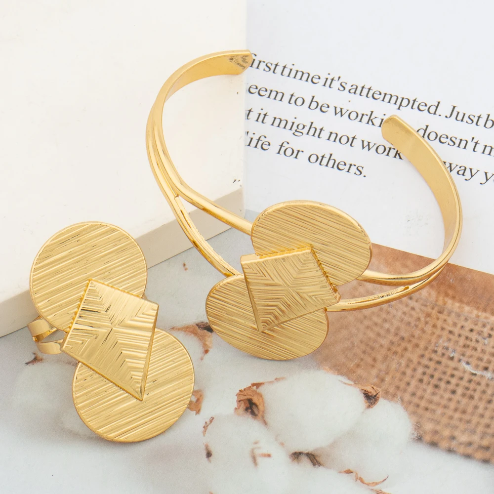 

Cuff Bangle with Ring Set for Arican 18k Gold Color Hand Bracelet Finger Ring Set for Engagement Party Bride Accessories Gifts