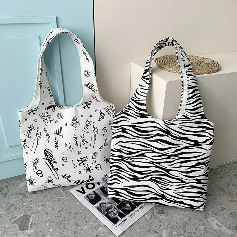 Factory Supply Spot Back Core Cow Model Cute Shoulder Bag Casual Canvas Bag Large Capacity Shoulder Canvas