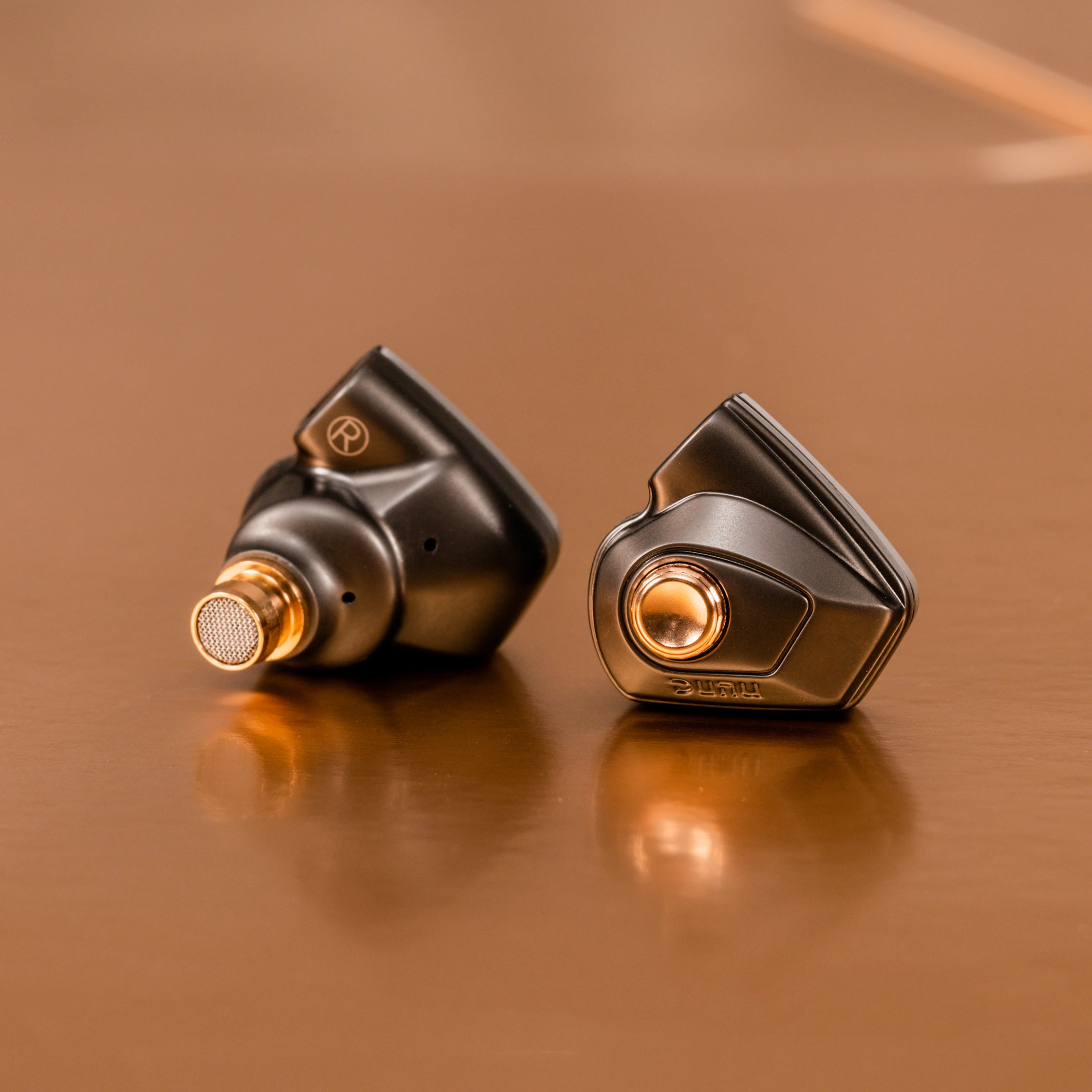 DUNU Titan S2 Dual-Chamber Dual-Magnetic Circuit High