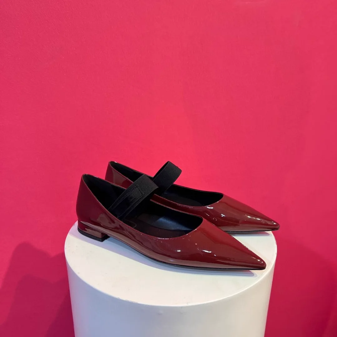 

Simple Pointed Toe Patent Leather Single Shoes Sweet Elegant Low Heels Ballet Shoes INS Style Retro Mary Jane Casual Shoes Women
