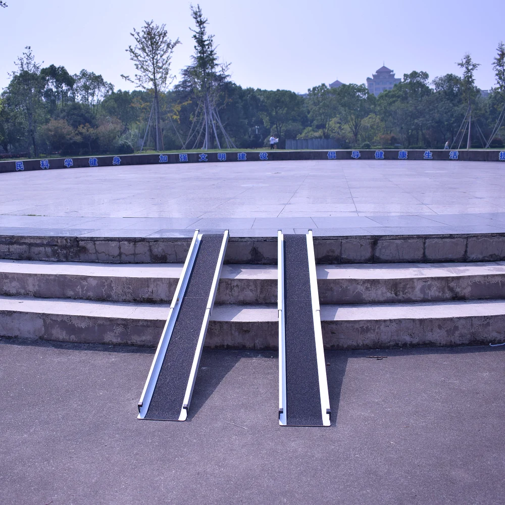 Adjustable Aluminum Ramps with Handbags Non-Skid Aluminum Handicap Ramps Folding Threshold Wheelchair Ramp for Doorways