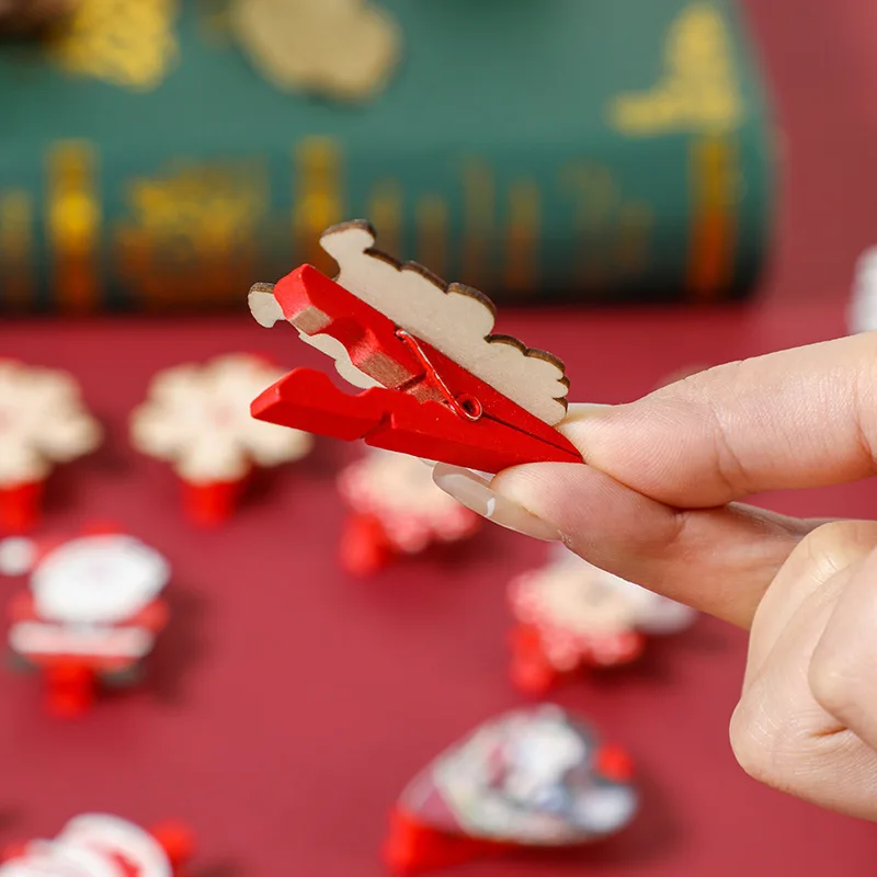(6 Pcs/pack)4.5CM Christmas Decoration Wooden Clip Hair Clip Santa Claus Snowflake Clips New Year Gift Party Wedding Decoration