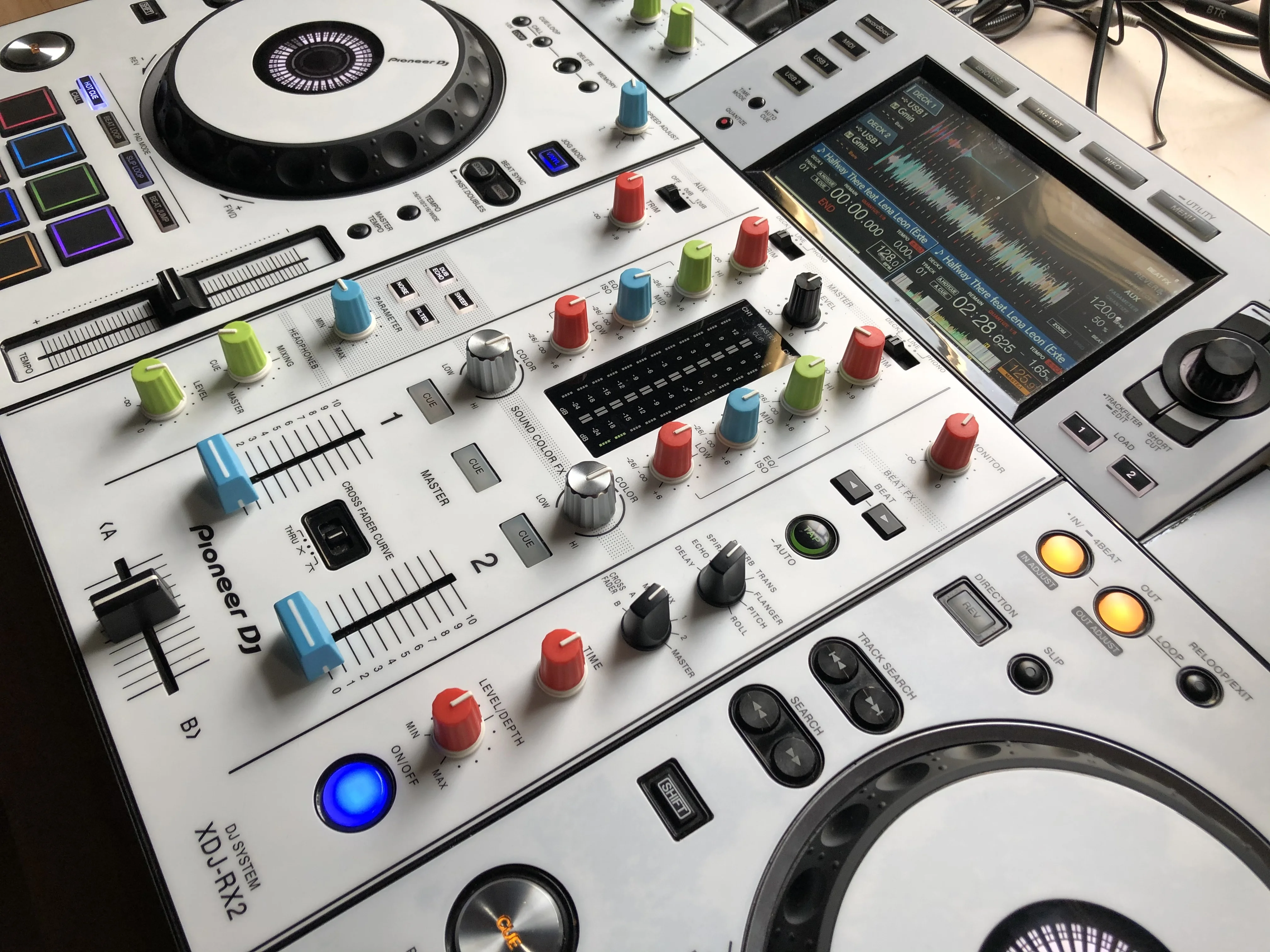 XDJ-RX2 (ステッカーは綺麗にはがして配送します) XDJ-RX2 (ステッカーは綺麗にはがして配送します) XDJ-RX2